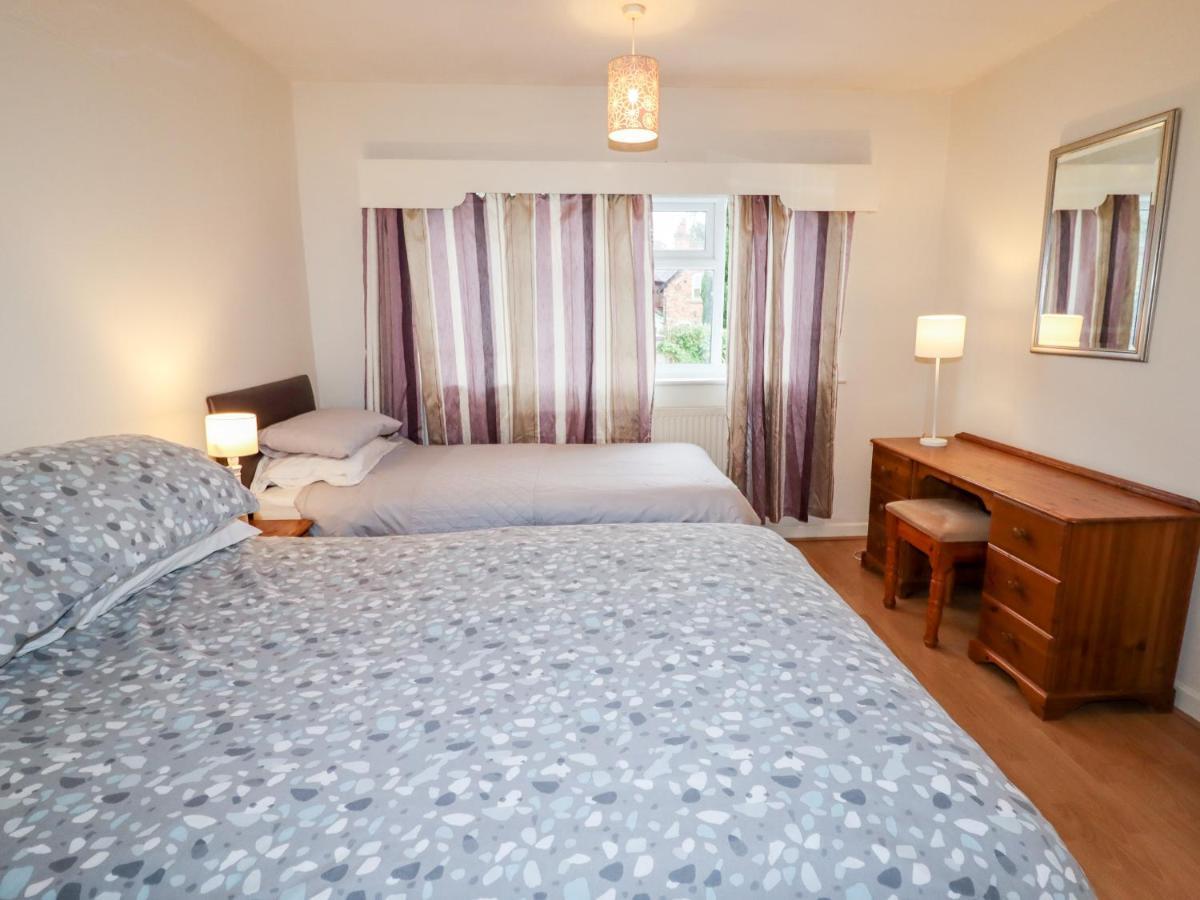 Villa The Hawthorns à Chester Extérieur photo
